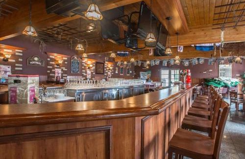 Forestville Cabin | Hotel Danube Bleu