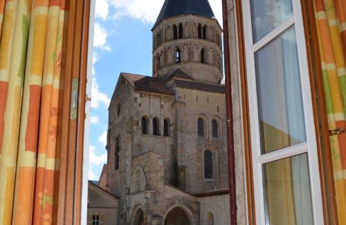 Cluny Hotel | Hotel de Bourgogne