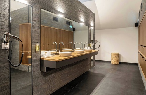 Quartier Vieux Marche-Cathedrale Hotel | Hotel de Bourgtheroulde, Autograph Collection