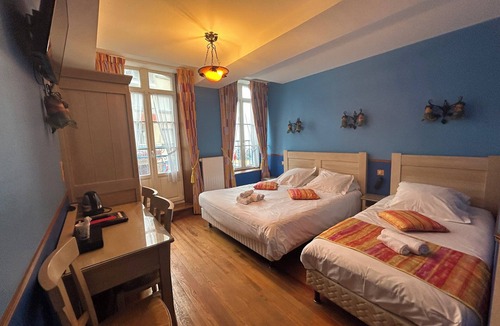 Le Treport Hotel | Hotel De Calais