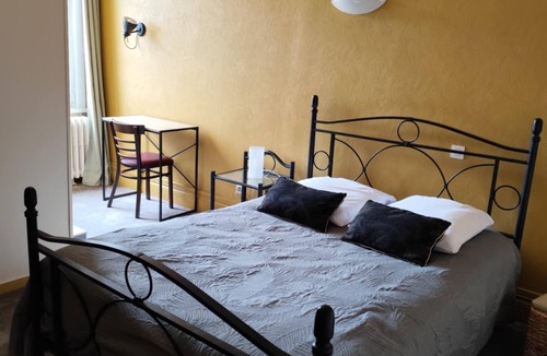 Le Nouvion-en-Thierache Hotel | Hotel de la Plage