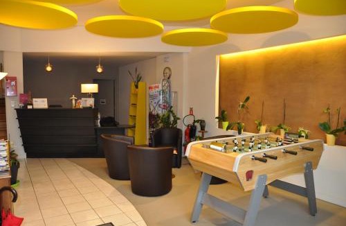 La Tour-du-Pin Hotel | HOTEL DE FRANCE