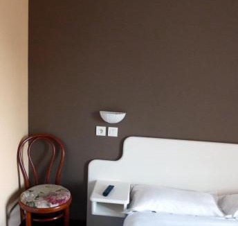 Pontorson Hotel | Hotel De France