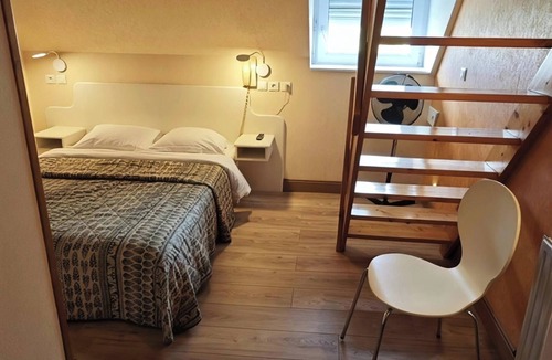 Pontorson Hotel | Hotel de France