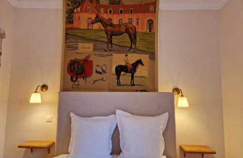 Longpont Hotel | HOTEL DE L'ABBAYE DE LONGPONT