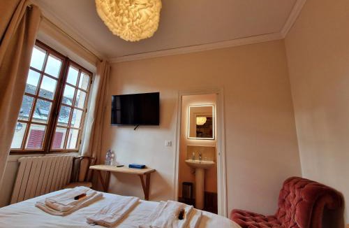 Longpont Hotel | HOTEL DE L'ABBAYE DE LONGPONT