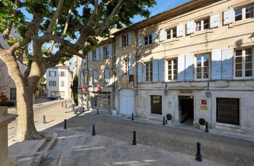 Villeneuve-les-Avignon Hotel | Hotel De L'Atelier