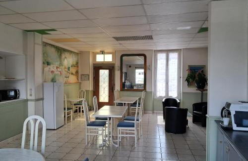 Montereau-Fault-Yonne Hotel | hotel de la gare