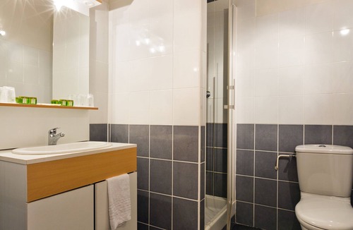 Ambert Hotel | Hotel de la Gare