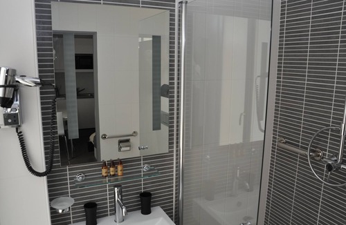 Belleville Hotel | Hotel de la Mare