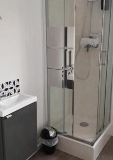 Loyettes Hotel | Hotel de la Place