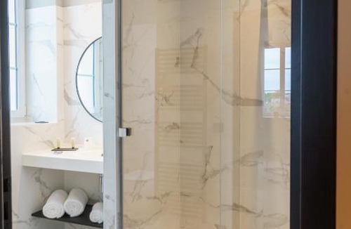 Lion-sur-Mer Bed & Breakfast | Hotel de la Plage