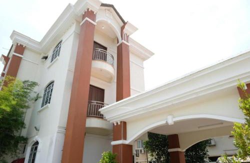 Kota Bharu Hotel | Hotel De'light Villa