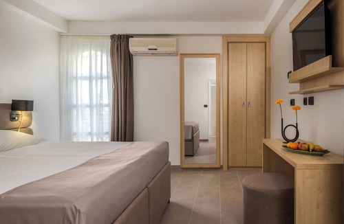 Omisalj Hotel | Hotel Delfin