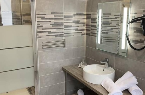 Bagneres-de-Luchon Hotel | Hotel des 2 Nations