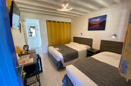 Aigues-Mortes Hotel | Hotel Des 4 Vents "Esprit Camargue" Parking Privé Gratuit