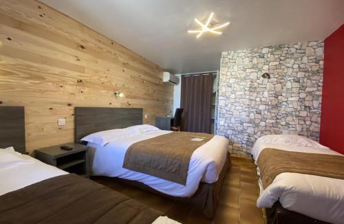Aigues-Mortes Hotel | Hotel Des 4 Vents "Esprit Camargue" Parking Privé Gratuit