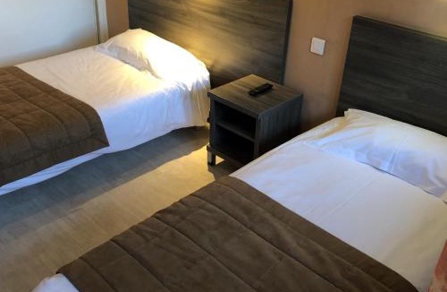 Aigues-Mortes Hotel | Hotel Des 4 Vents "Esprit Camargue" Parking Privé Gratuit