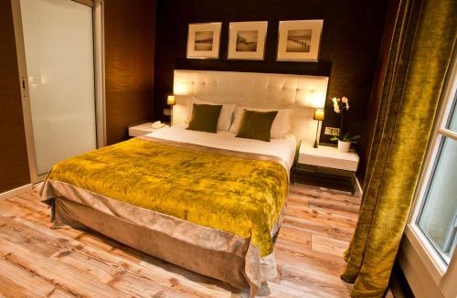 Les Arceaux Hotel | Hotel des Arceaux