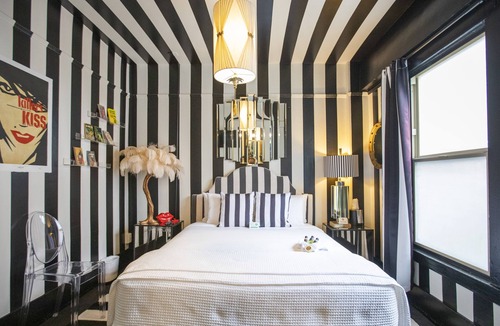 Chinatown Hotel | Hotel des Arts