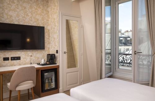 8th Arrondissement Hotel | Hotel Des Champs Elysees