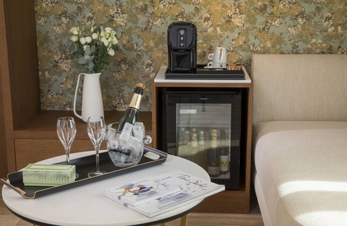 8th Arrondissement Hotel | Hotel Des Champs Elysees