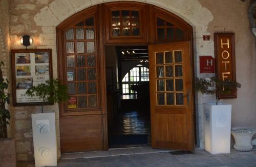 Castelnau-de-Montmiral Hotel | Hotel des Consuls