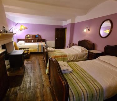 Saint-Martin-dʼEntraunes Bed & Breakfast | Hotel des Etrangers