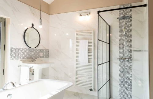 Auvers-sur-Oise Hotel | Hotel des Iris