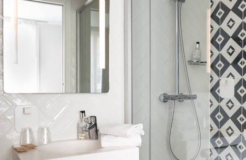 Notre-Dame Hotel | Hotel Des Lys