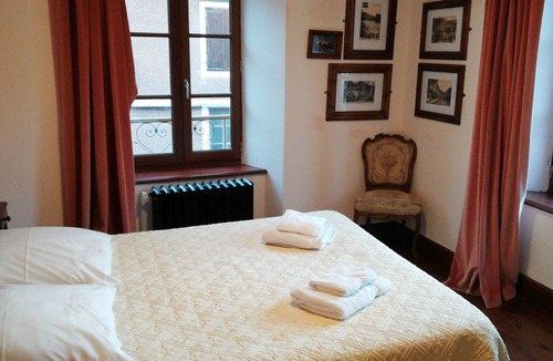 Ferrieres-Saint-Mary Hotel | Hotel des Voyageurs