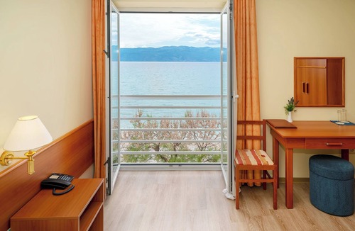 Baska Hotel | Hotel Dobrovit