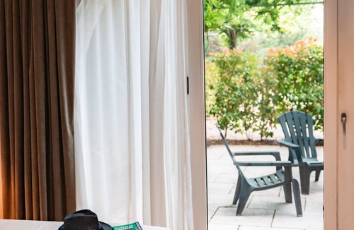 Saint-Maurice-dʼArdeche Hotel | Hotel Domaine du Cros d'Auzon