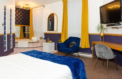 Sainte-Marie Hotel | Hotel Dorion