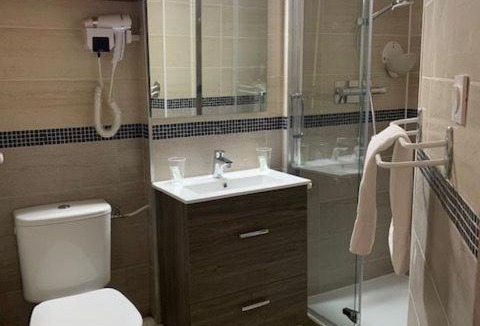 Tonnerre Hotel | Hotel du Centre - Restaurant le P'tit Gourmet