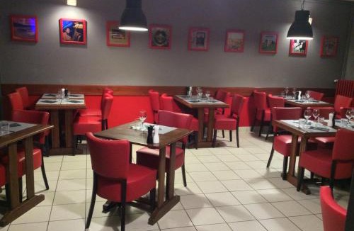 Saint-Aulaye-Puymangou Hotel | Hotel Du Champ De Foire