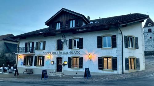 Nods Hotel | Hotel du Cheval Blanc