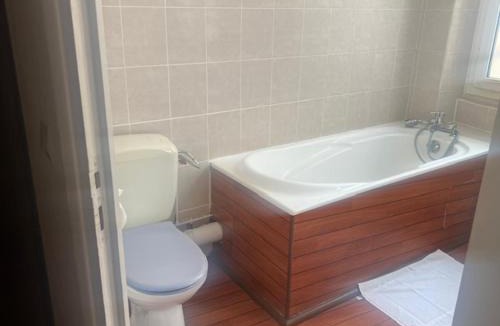 Auxerre Hotel | Hotel Du Commerce