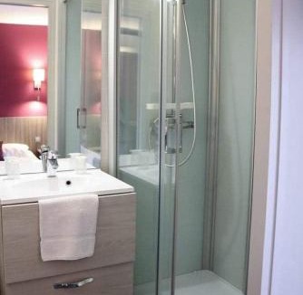 La Chatre Hotel | HOTEL DU COMMERCE