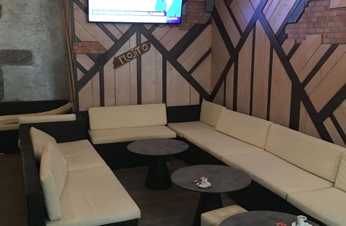 Semur-en-Auxois Hotel | Hotel du Commerce