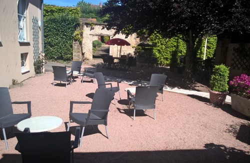 Tronget Hotel | Hotel du Commerce