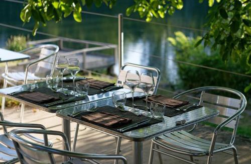 Foix Hotel | Hotel du Lac & Restaurant Foix