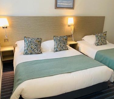 Cherbourg-en-Cotentin Hotel | Hotel du Louvre