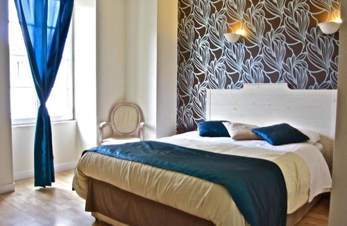 Aubeterre-sur-Dronne Hotel | Hotel du Périgord
