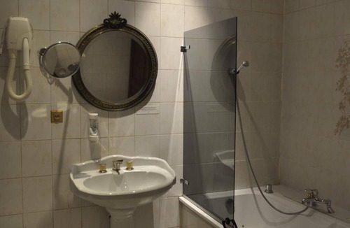 Faverges-Seythenex Hotel | Hotel du Parc - Manoir du Baron Blanc