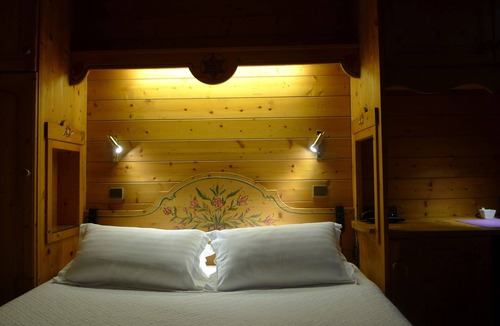 Faverges-Seythenex Hotel | Hotel du Parc - Manoir du Baron Blanc