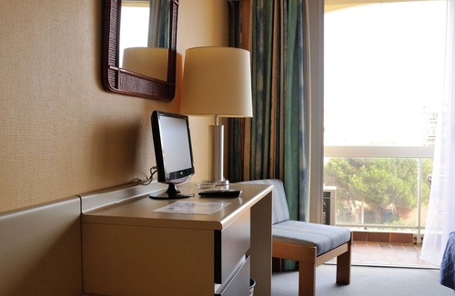 La Jetee Hotel | Hotel Du Port
