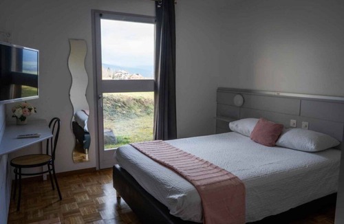 Malvilliers Hotel | Hotel du Val