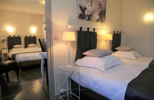 Mauriac Hotel | Hotel Ecu de France