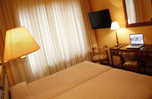 Candanchu Hotel | Hotel Edelweiss Candanchú